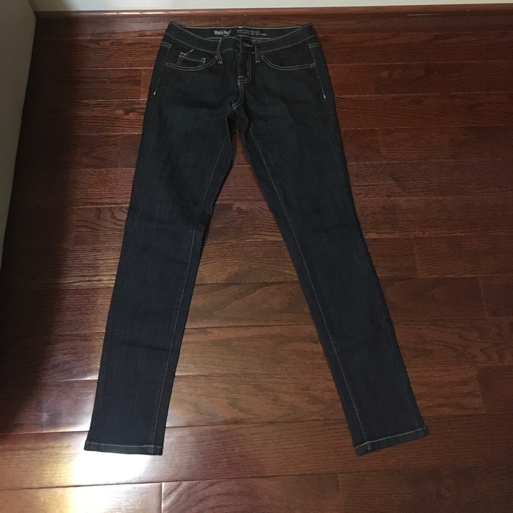 dark denim Mossimo cropped skinny jeans size 2/26